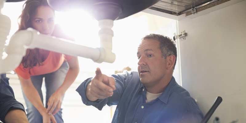 3 Reasons to Hire a Plumber